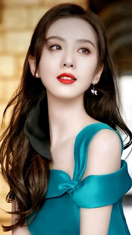 巅峰女星：那些闪耀在娱乐圈的璀璨女性