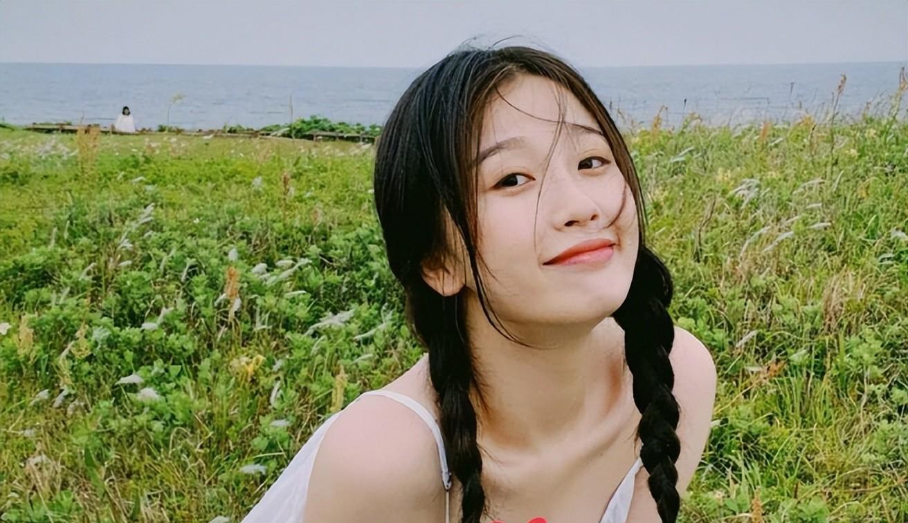 明星火了会被同学报黑料嘛,_虞书欣黑粉事件_虞书欣名誉权纠纷法院公告