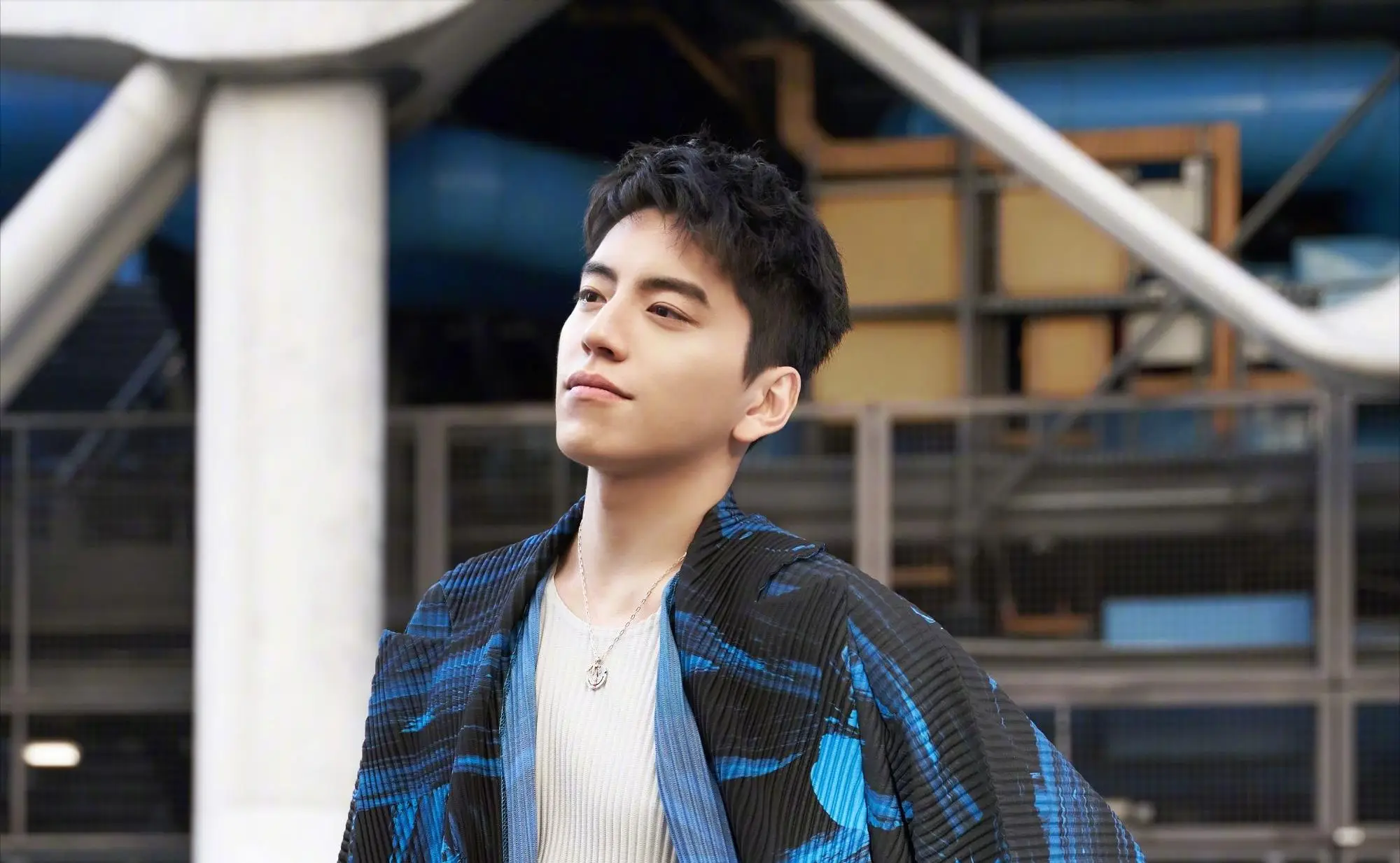 拍娱乐圈绯闻_王大陆绯闻 李沁 王大陆恋爱史