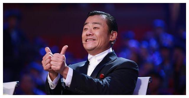 四位备受争议的主持人，第一位娘气十足，她年轻靓丽却黑料不断！