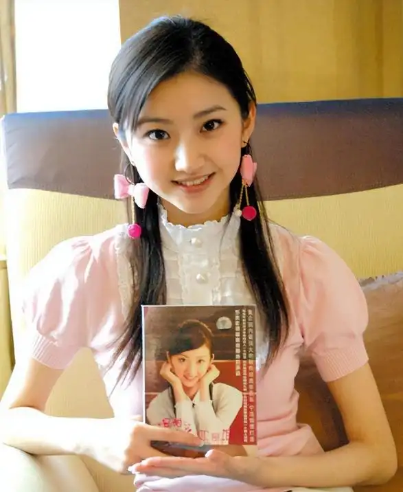 娱乐圈天生富贵相女星_朱珠陈红袁咏仪郭晶晶景甜_旺夫面相的女明星